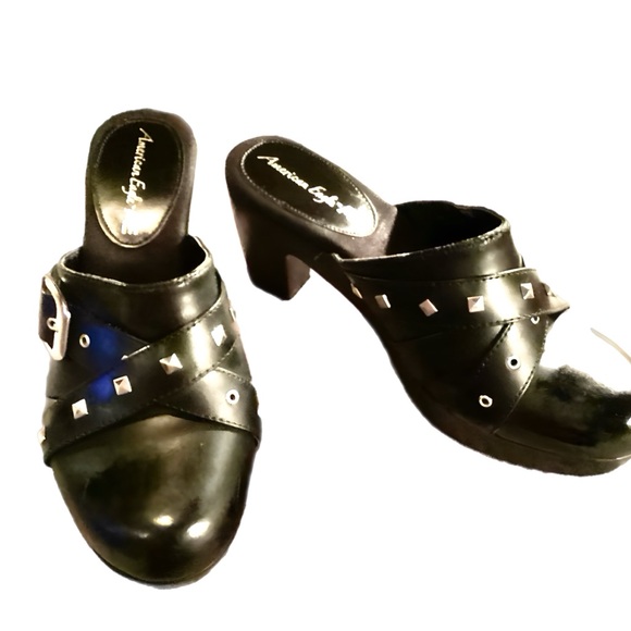EUC America Eagle Black Womens Clogs. Studded, Chunky Heel Size: 8 - Picture 1 of 12